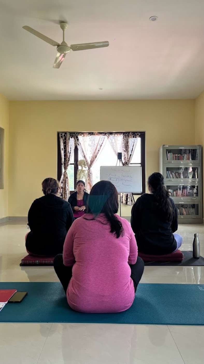 A moment from an Avyukta Circle retreat