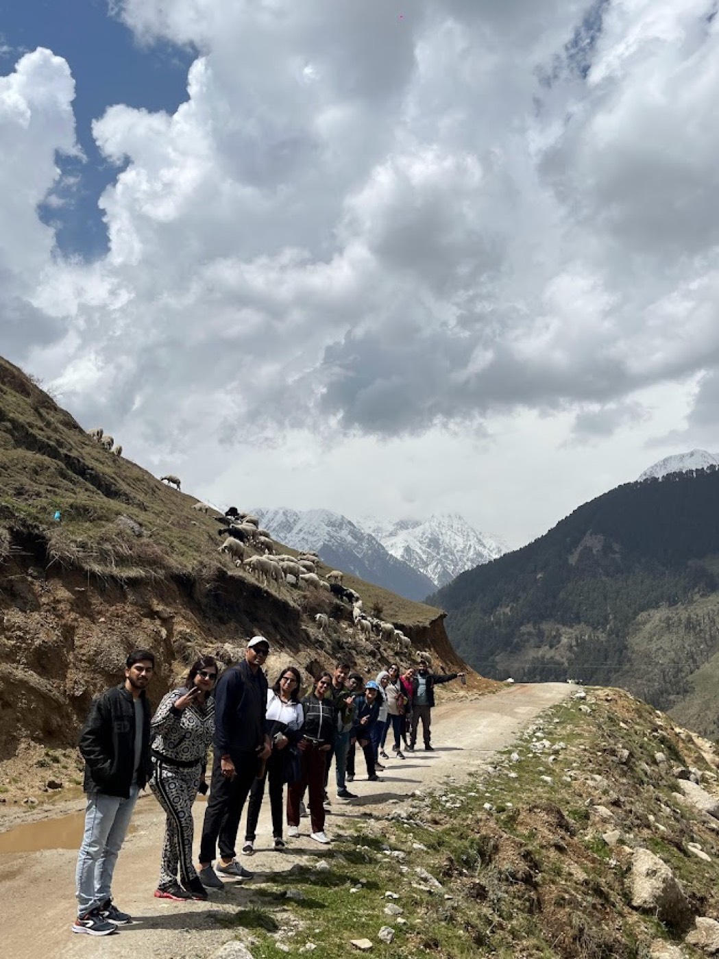A moment from an Avyukta Circle retreat