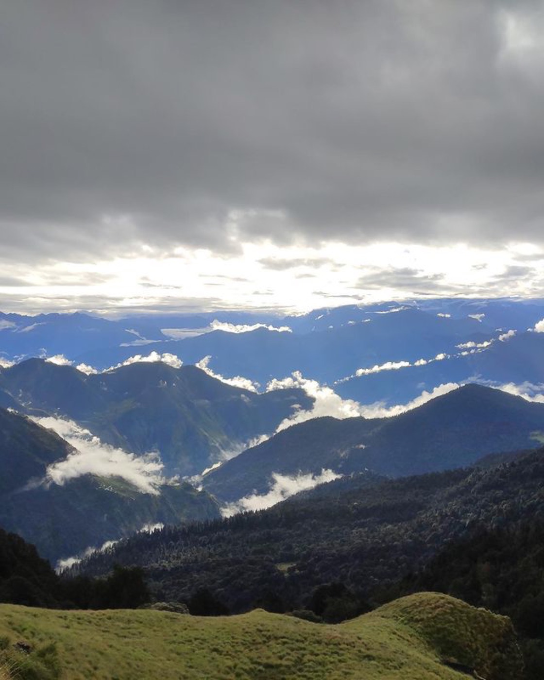 A moment from an Avyukta Circle retreat