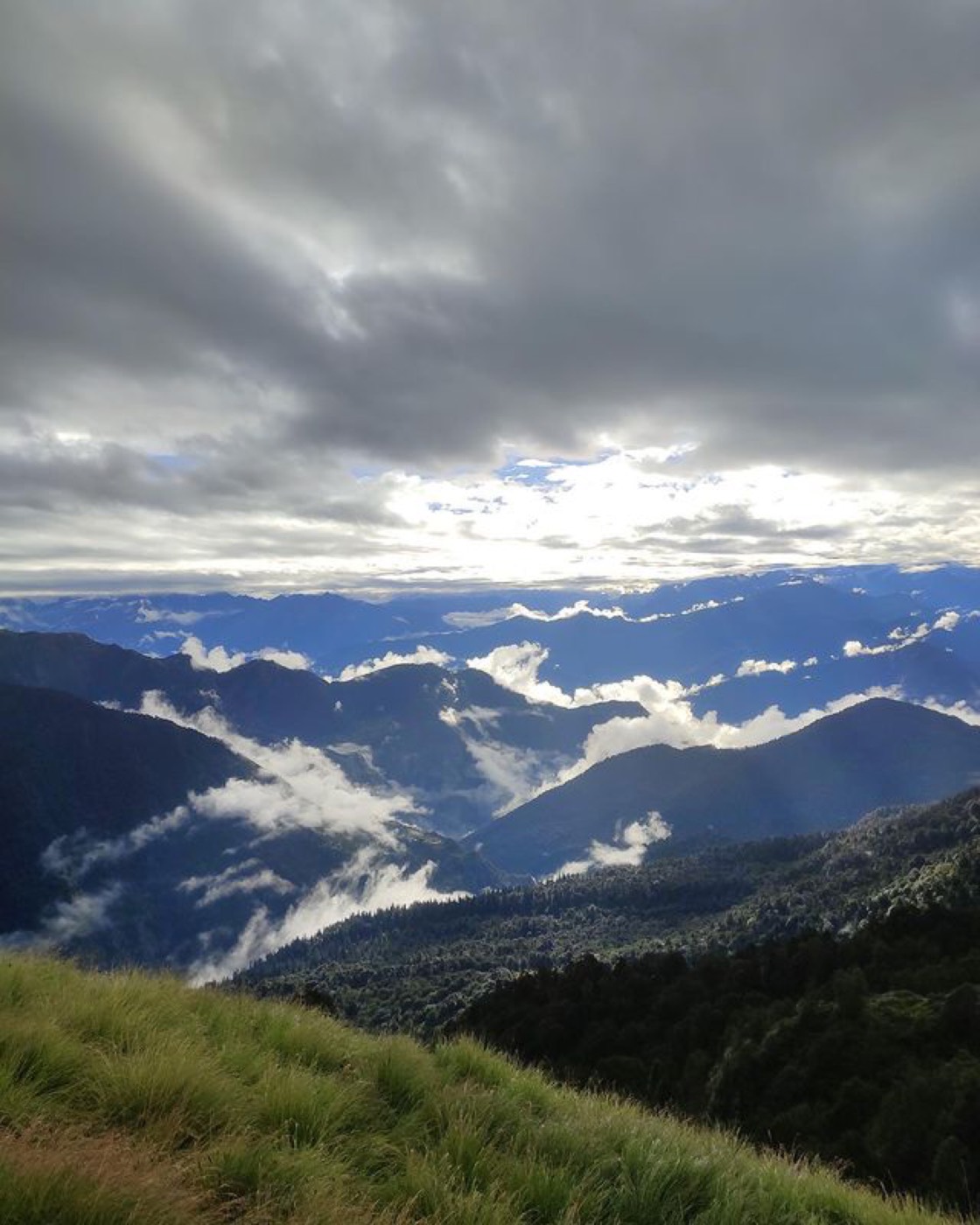 A moment from an Avyukta Circle retreat